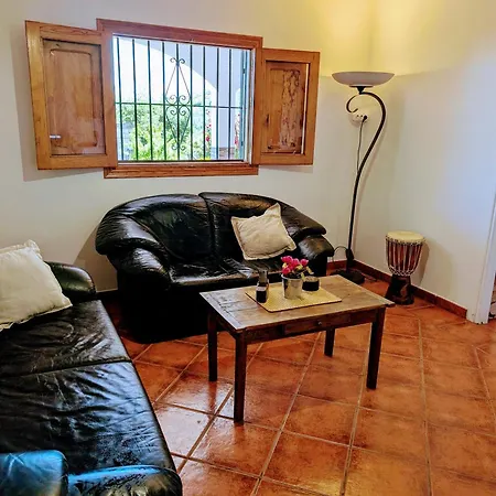 En Ohanes, 1 - El Cortijo Escondido, La Rosa